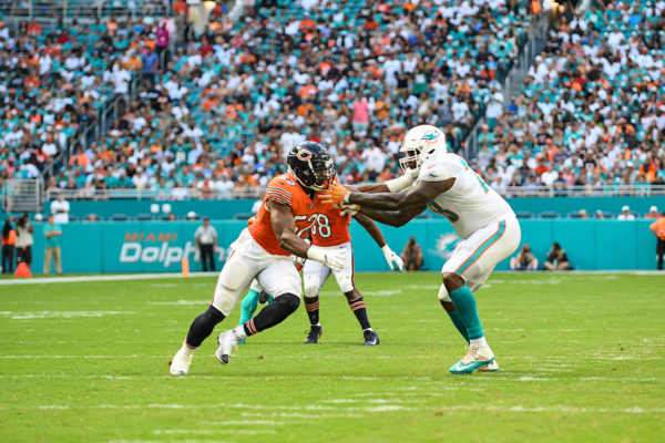 Chicago Bears outside linebacker Khalil Mack (52)