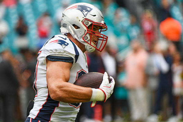New England Patriots tight end Rob Gronkowski (87) catches a pass in drills