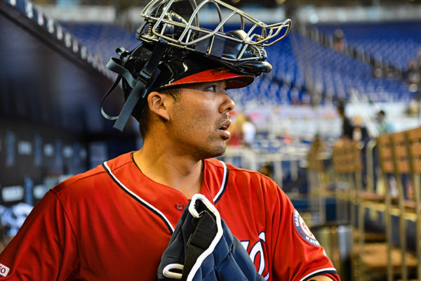 Washington Nationals catcher Kurt Suzuki #28